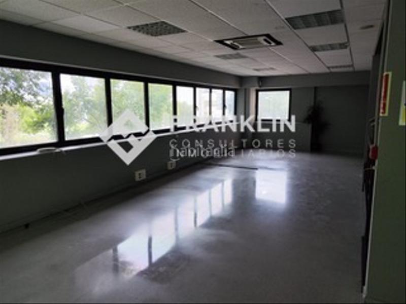 Foto 59a55c01-8c79-4cc3-a776-fe57da403f27. Rent industrial building in Granvia LH Hospitalet de Llobregat (L´)