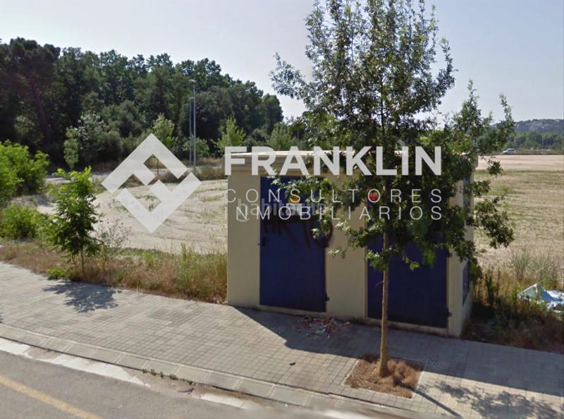 Foto db2731a8-6e4b-4077-8eb2-e225d27413ac. Solar industrial urbanizado en Navàs