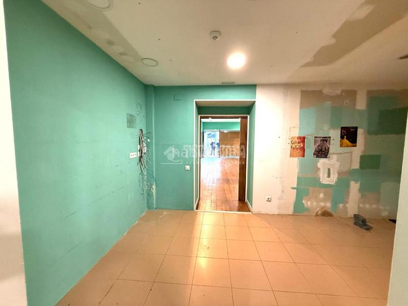 Foto 341f0ceb-4018-4649-88f0-684d5987d37c. Lloguer local comercial a Hostafrancs Barcelona