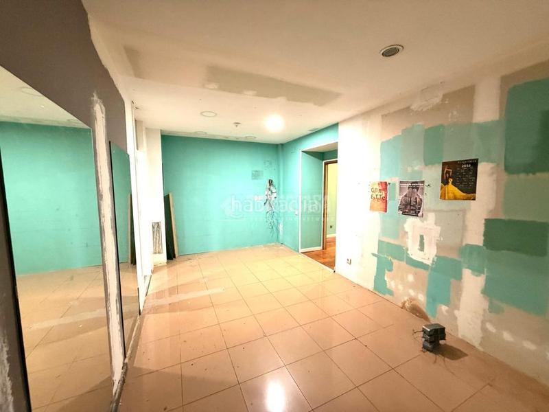 Foto 9257d5ad-dd19-4ef2-a127-7e539445c468. Lloguer local comercial a Hostafrancs Barcelona