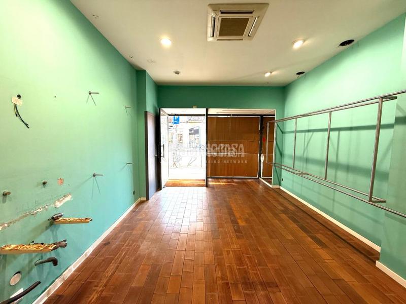 Foto d33a7f82-1f1c-4afe-a7d9-1841646c7c7f. Lloguer local comercial a Hostafrancs Barcelona