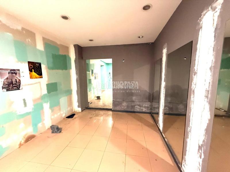 Foto e5257d27-2a35-459c-ad1d-f921eff85405. Lloguer local comercial a Hostafrancs Barcelona