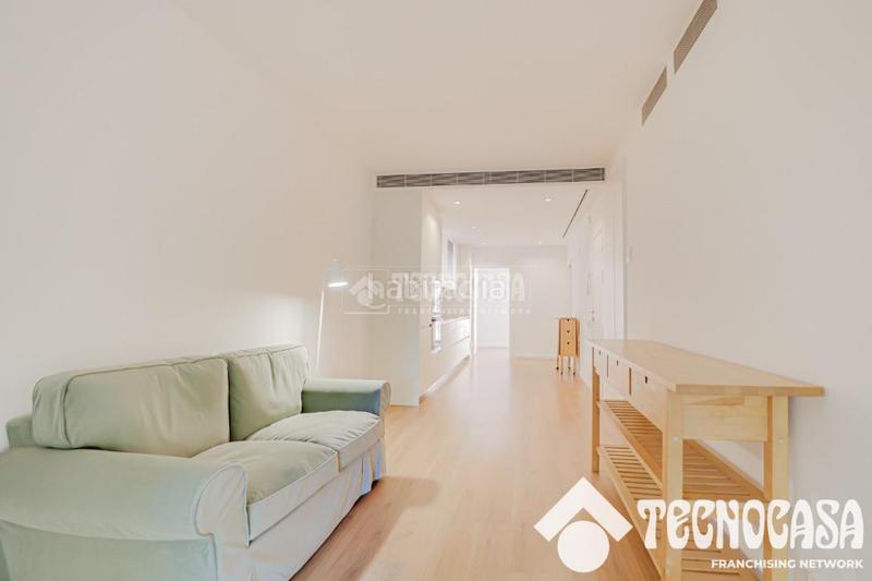 Foto 7837fa55-c50b-4a34-8ef3-0fd6994da02f. Piso  en venta en Sants Barcelona