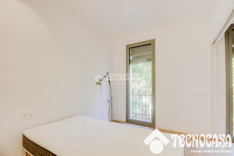 Foto 9695b934-c717-4056-9a4c-7edfa8ede055. Piso  en venta en Sants Barcelona