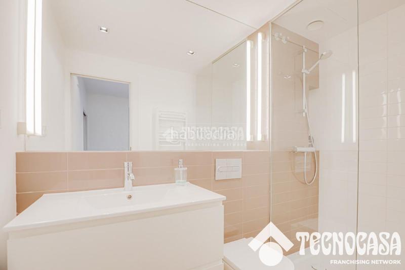 Foto cd769863-4053-4382-8397-b9b1cda43e28. Piso  en venta en Sants Barcelona