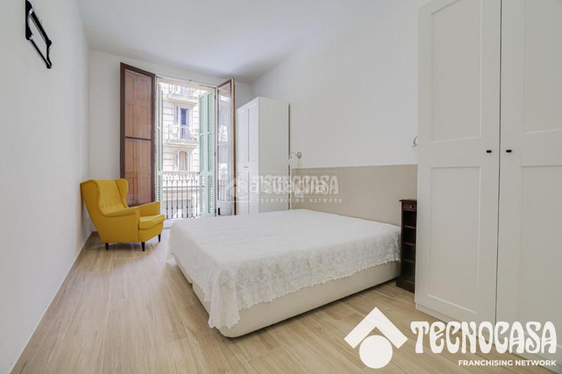 Foto 163bf1e7-0292-4226-acb4-7762a63101a8. Flat with heating in Sants Barcelona