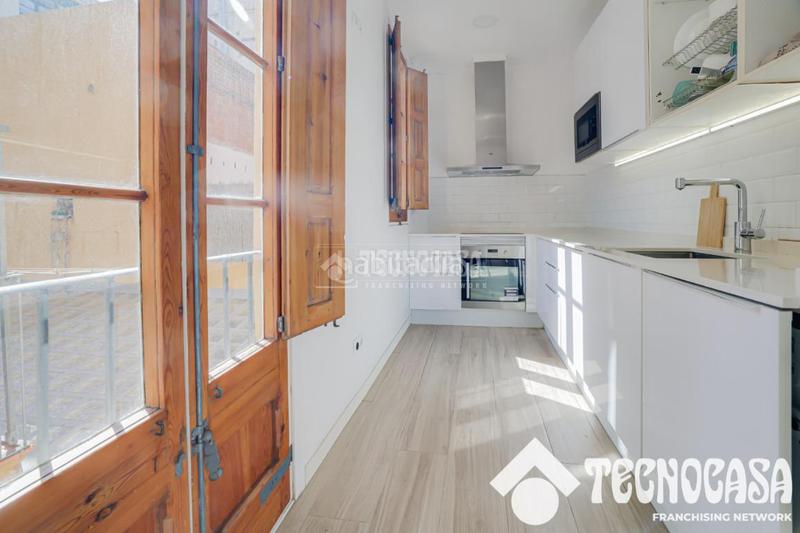 Foto 18ba59a0-9c09-49e9-a664-50e485e344ab. Flat with heating in Sants Barcelona