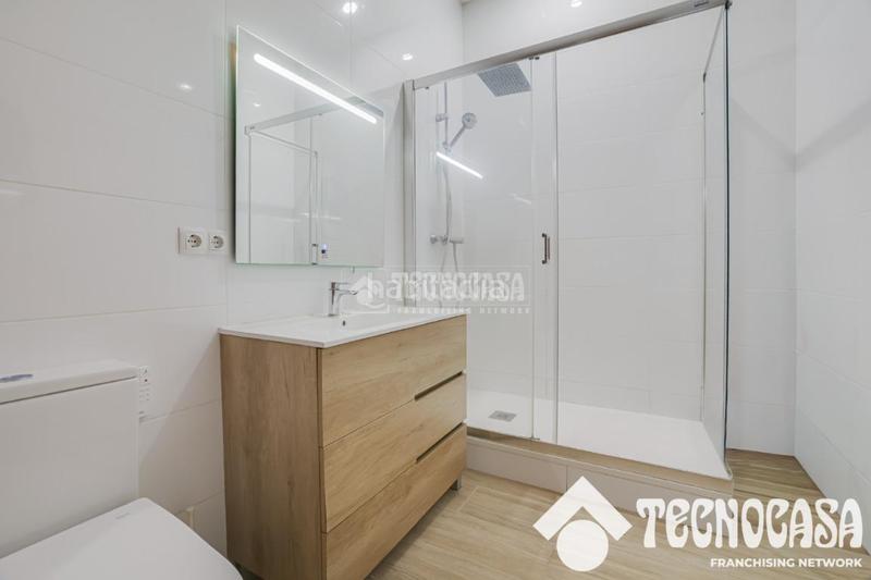 Foto 4900a056-4c91-4d36-8856-160d9dbd43ea. Flat with heating in Sants Barcelona