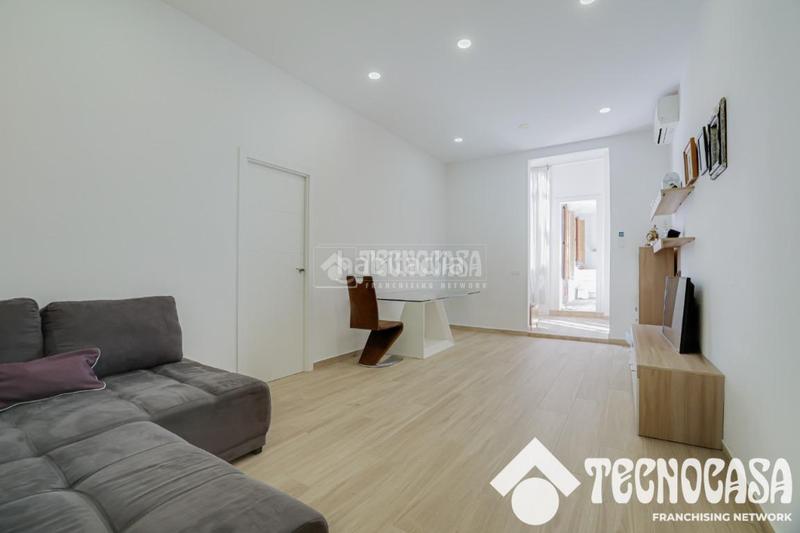 Foto 9659705c-58df-43b6-b1bb-0c809791f6a3. Flat with heating in Sants Barcelona