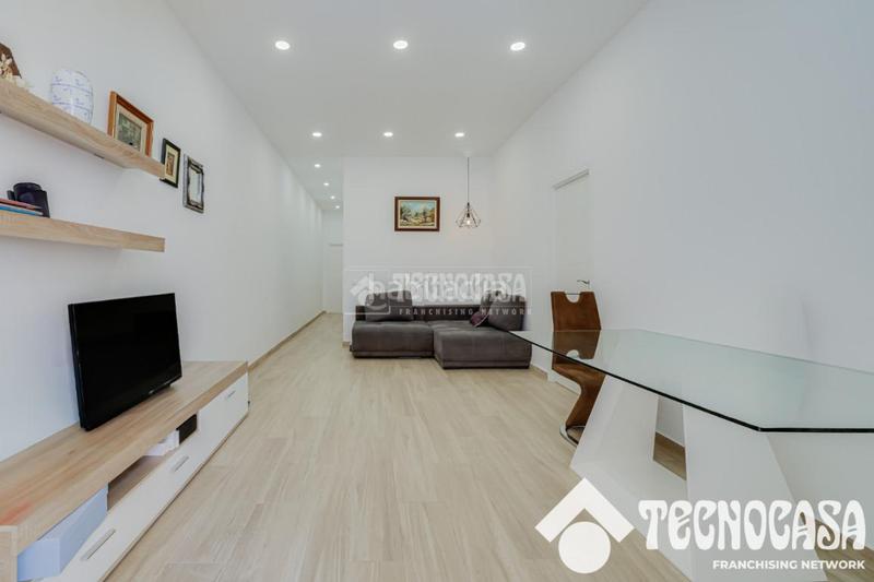 Foto e3284c86-c55e-4819-959e-2d23bc40b5b9. Flat with heating in Sants Barcelona