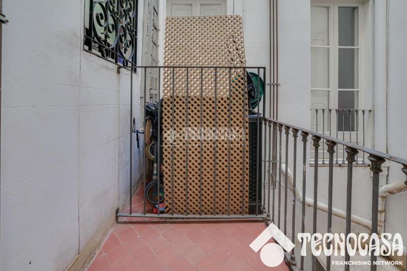 Foto efad1363-bbc6-44ec-9721-083cacc2eba1. Flat with heating in Sants Barcelona