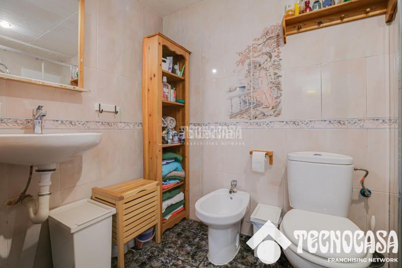 Foto 95bdda95-d851-479b-9a0e-32b53f2acce9. Pis amb calefacció a Sants Barcelona