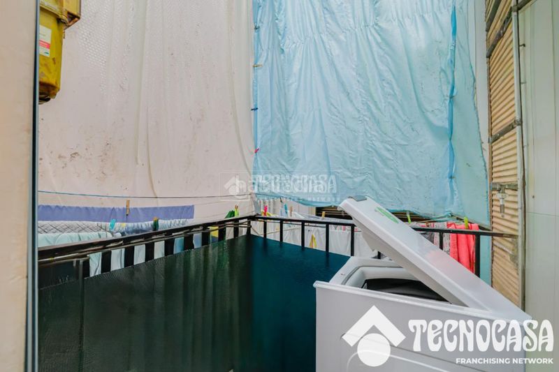 Foto d73a0445-75ed-4fbb-868e-16a68378565d. Pis amb calefacció a Sants Barcelona