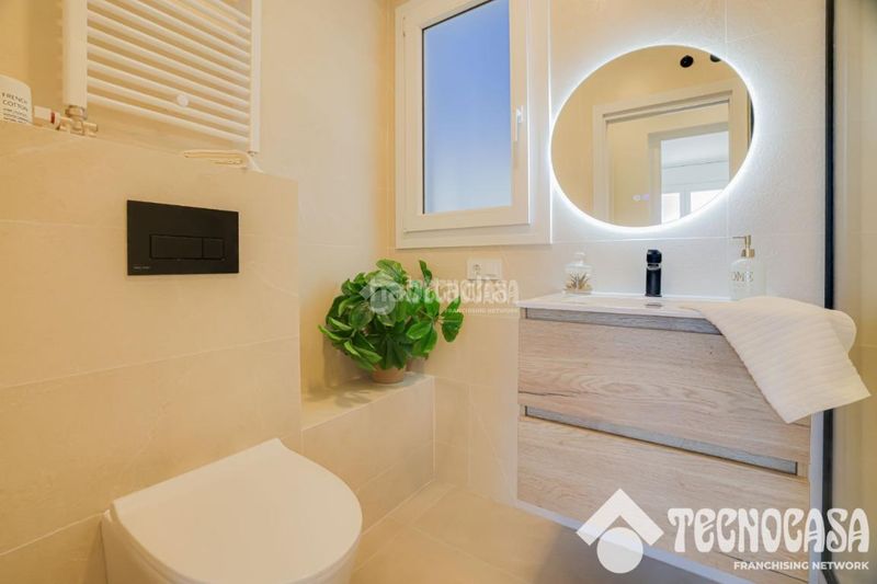 Foto 9aa75ee0-3603-4898-bf65-9bd820956d25. Ático  en venta en Font de la Guatlla Barcelona