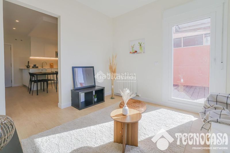 Foto cd88ea06-3e3b-4641-a573-e28d353fb4cb. Ático  en venta en Font de la Guatlla Barcelona