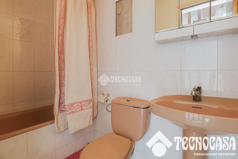 Foto 0ed52ccd-dda3-459d-9862-496e4c9b8842. Àtic amb calefacció a Sants Barcelona