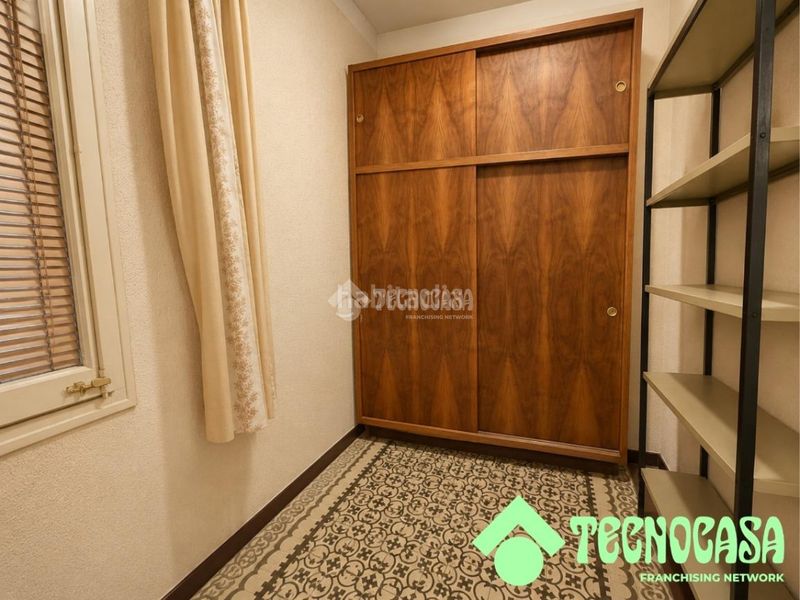 Foto c77b4127-159b-4a7c-af0f-9381b4ee0094. Piso  en venta en Sants Barcelona