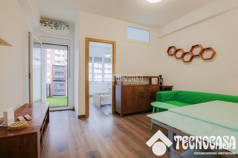 Foto b8389271-32f8-46e2-8a83-3b4c6ca4927f. Piso  en venta en Sant Ramon - Maternitat Barcelona