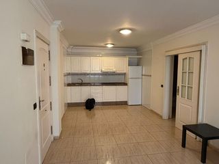 Pis a Calle elías serra rafols 47. Se vende piso- la laguna