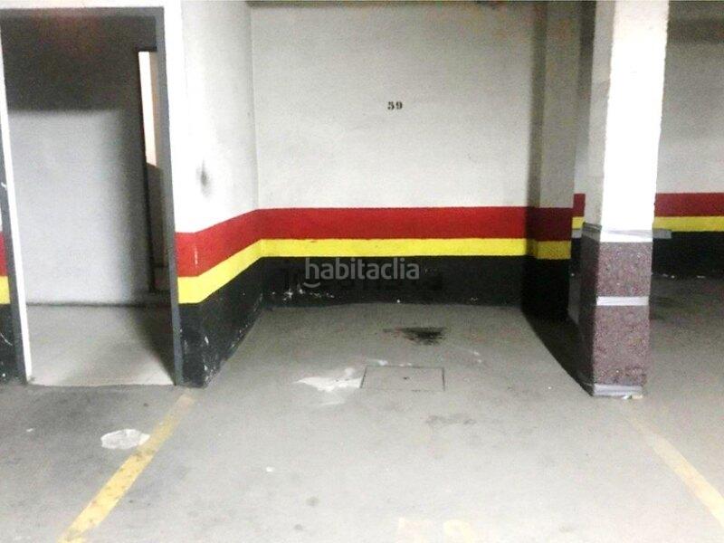 Foto e8a977f2-40ff-4876-97e2-58fef9446f85. Parking voiture dans Centro San Fernando de Henares