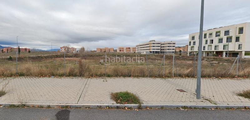 Foto c64b4f08-f195-400e-937f-2fc73d0864c9. Terreny residencial a calle jesús grande aparicio 54 a Ávila