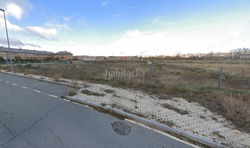 Foto e291c9eb-d0b5-41df-9005-3371deed40bc. Terreny residencial a calle diente de leon 9d a Sónsoles Ávila