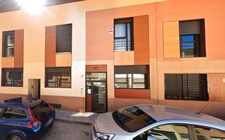 Dúplex  Calle de carracastillo. Venta inmueble sin posesión
