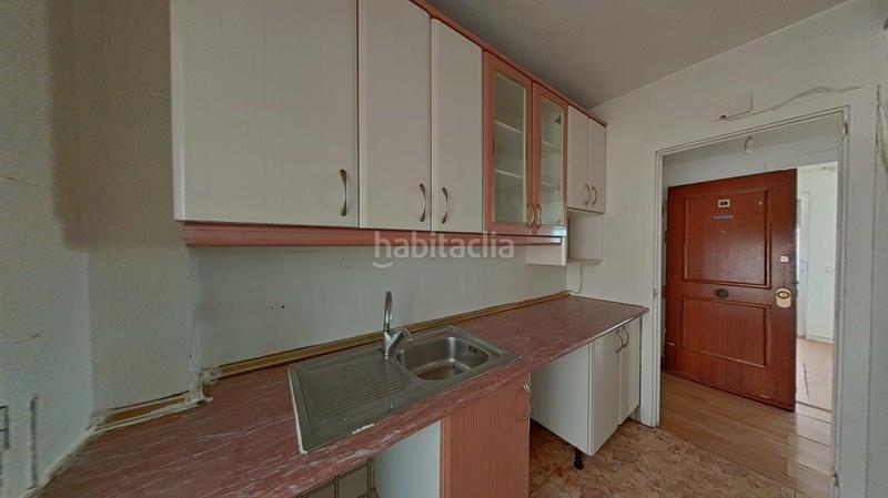Foto fc2611c7-5425-4546-b160-5591d010089d. Pis amb calefacció a Portazgo Madrid
