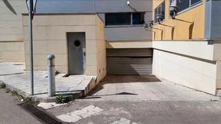 Lloguer Aparcament cotxe a Calle de francisco aritio 158. ¿quieres comprar plaza de garaje en guadalajara?