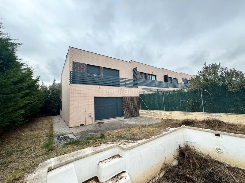 Foto 979726ec-73e6-498c-98ce-ff9643528a60. Chalet con riscaldamento parcheggio piscina in Cabanillas del Campo