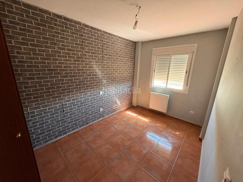 Foto 8c07e22c-fa37-42aa-a743-07416745c230. Chalet con camino riscaldamento parcheggio piscina in Chiloeches