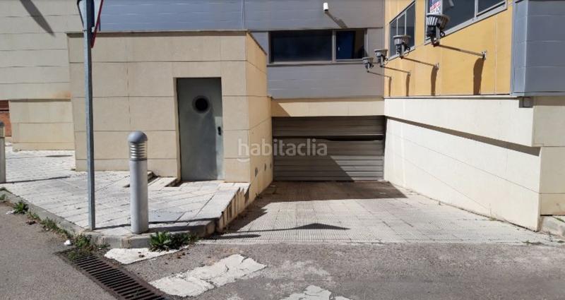 Foto 13839d10-72ac-4eb3-8ddb-572f99134f96. Aparcament cotxe a calle de francisco aritio 156 a Guadalajara