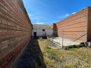 Maison  N/a. Oportunidad de casa para reformar en la mata