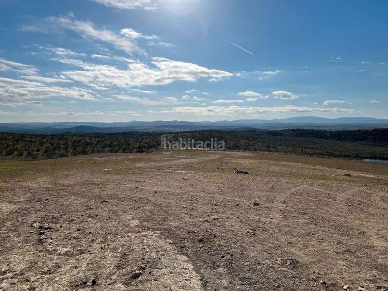 Foto 8f8794f8-577c-47d0-aabf-23b3b6fd18b8. Terreny residencial a Valencia de Alcántara