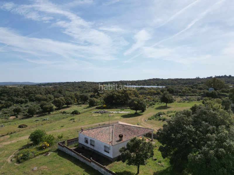 Foto 0d7ff935-66d7-42b7-9efe-b8abaae30927. Masia a Valencia de Alcántara