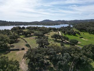 Mas  Lugar cortijo malfund. Casa de campo con terreno y construcciones junto al pantano