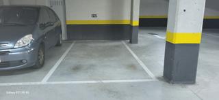 Autoparkplatz in Plaza doctora juana garcia orcoyen 2g. Ocasión se vende amplia plaza. de garaje en el barrio de san jor