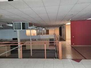 Nau industrial a Villava / Atarrabia. Se vende nave en el polígono de landazábal