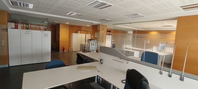 Foto 4365ee5b-0da3-41d1-a170-90a4d0db7e82. Oficina oportunidad de venta de oficinas en miguel astrain en Pamplona / Iruña