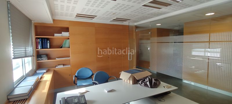 Foto b5dd6a58-0f5c-49c7-939d-193d8d8ecc0a. Oficina oportunidad de venta de oficinas en miguel astrain en Pamplona / Iruña