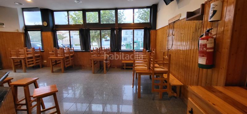 Foto 05a9d8fc-b089-423d-abb6-61b521f2ea6f. Local comercial ocasion se vende bar en la Chantrea en Pamplona / Iruña