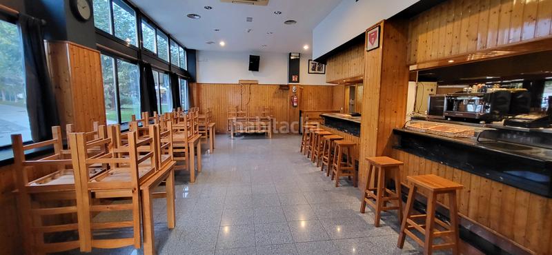 Foto 46b61fbd-ae54-4a8b-9e3d-4a462e3cb53c. Local comercial ocasion se vende bar en la Chantrea en Pamplona / Iruña