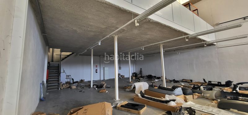Foto 7a68943a-6ce0-4ca2-a73f-2e2c4ff25bd3. Nau industrial a Burlada