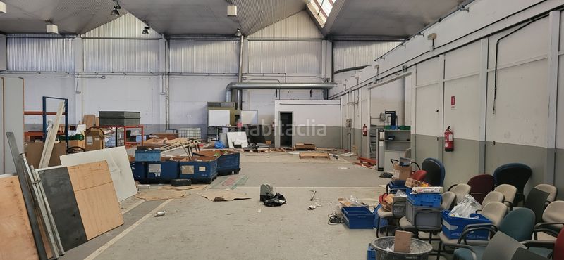 Foto 887a81f2-8f69-44c7-a54a-952c8de2038d. Nau industrial a Burlada