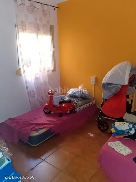 Foto 1b83c128-771b-4229-afcf-edaeffa345da. Casa  de dos plantas en avda. menendez pelayo en Línea de la Concepción (La)