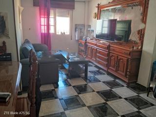 Pis a Calle san pedro de alcántara 25. Piso centrico zona san pedro-mercado