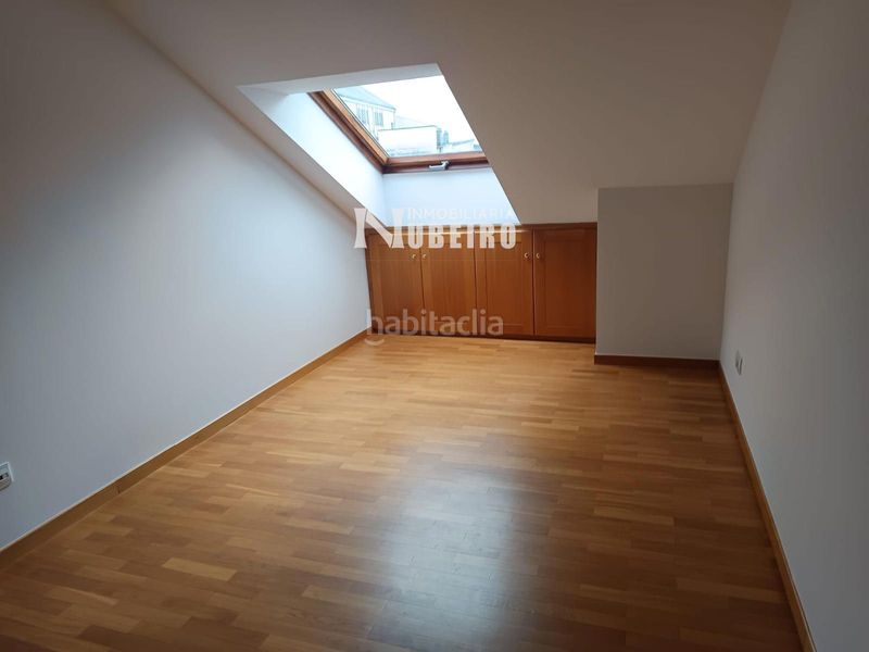Foto 45b95cbf-dddf-4307-af5d-d09c1a0a9546. Rent duplex with parking in Centro - Recinto Amurallado Lugo