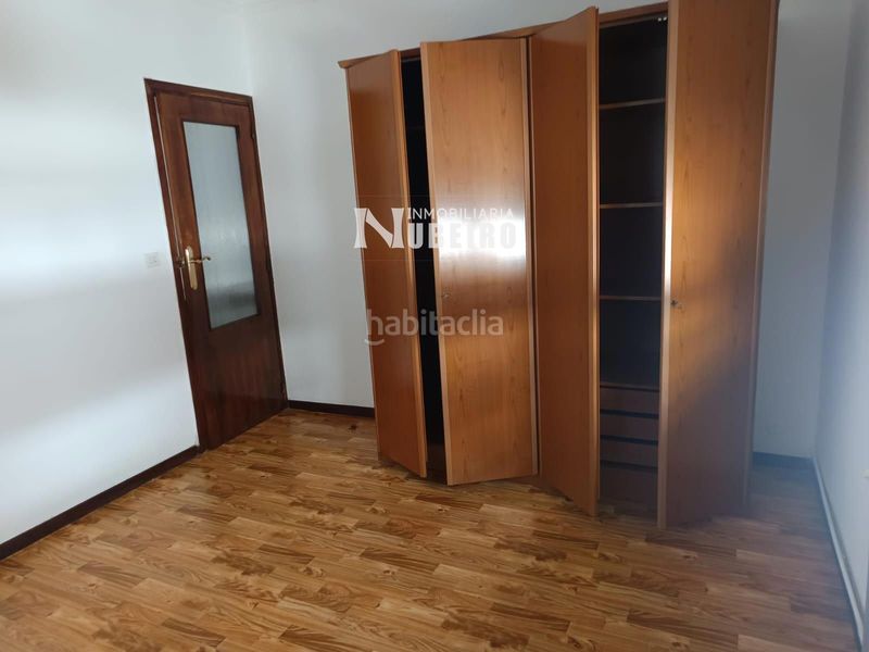 Foto 69cc53a9-14c8-4ed6-9dff-2433f4468f03. Lloguer casa amb aparcament a Residencia - Abella Lugo