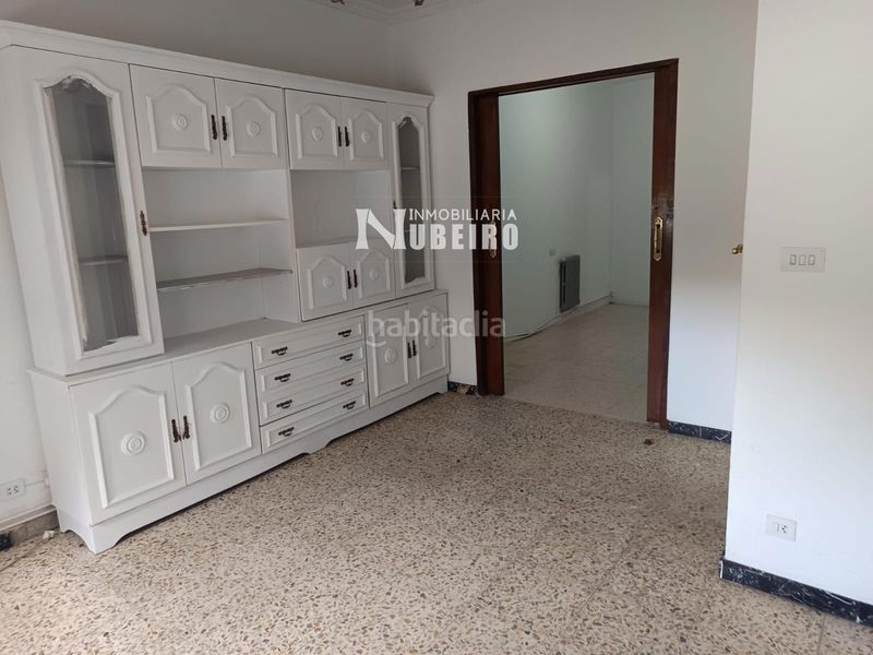 Foto c3659022-d866-4555-854d-8d36ece71b68. Lloguer casa amb aparcament a Residencia - Abella Lugo