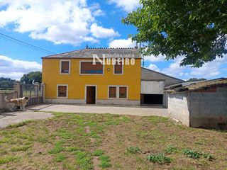 Casa a Saa-San Lorenzo de Aguiar